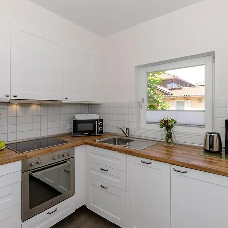 Apartmenthaus Strandstrasse 34 Kuehlungsborn Exterior photo