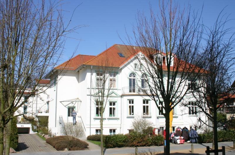 Apartment Apartmenthaus Strandstrasse 34 Kuehlungsborn